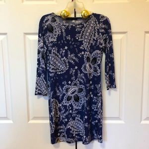 Xs BCBG Dress 3/4 sleeve. Very stretchy & comfy!